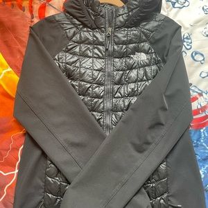 NORTH FACE JACKET